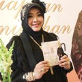 Rina Gunawan Saat Peluncuran Buku '33 Tips Pernikahan Rina Gunawan'