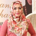 Eddies Adelia di Peluncuran Buku '33 Tips Pernikahan Rina Gunawan'