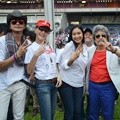 Musisi dan Artis Hadir di Konser 'Salam 2 Jari'