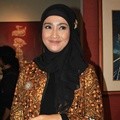 Desy Ratnasari Ditemui di Kediaman Hatta Rajasa