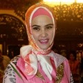 Angel Lelga Hadir di Perayaan Ulang Tahun Ussy Sulistiawaty ke-33