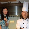 Whulandary Herman Bersama Chef Chen Chun Liang