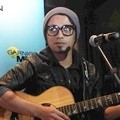 Penampilan Onci Ungu di Peluncuran Produk Perawatan Muka Khusus Pria