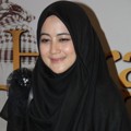 Pipik Dian Irawati di Premiere Film 'Hijrah Cinta'