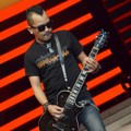 Aksi Cella Kotak di Konser 'Forza Juventus'