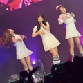 Penampilan A Pink di 'White Concert'