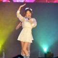 A Pink di 'White Concert'