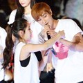 BoA dan Kangta Saat Berfoto Bersama