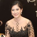Dian Sastro di Acara Peluncuran Molto Black & Gold
