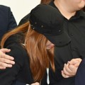 Ashley Menangis Antarkan Kepergian EunB
