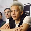 Ariel NOAH di Press Conference Video Klip 'Hero'