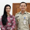 Sylvia Fully dan Ben Joshua di Lokasi Syuting Film 'Jokowi Adalah Kita'