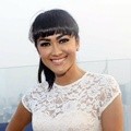 Julia Perez Peragakan Koleksi Billy Tjong for Zalora