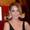 Bunga Citra Lestari Hadiri Shine On Award 2014