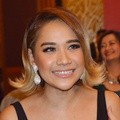 Bunga Citra Lestari Hadiri Shine On Award 2014