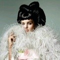 Miranda Kerr di Majalah Vogue Jepang Edisi November 2014