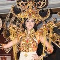 Elfin Pertiwi Rappa dalam Jumpa Pers yang Digelar Yayasan Putri Indonesia