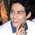 Maxime Bouttier di Gala Premier 'Remember When'