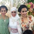 Nagita Slavina, Chintami Atmanegara dan Ibu Nagita Usai Prosesi Siraman