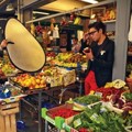 T.O.P Big Bang Lakukan Pemotretan di Toko Buah