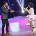 Vokalis Armada Duet dengan Kamasean di Peluncuran Bank MNC