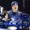 Mike Mangini Dream Theater Beraksi di Balik Drum Set