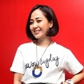 Astrid Luncurkan Single Terbarunya 'Terpukau'