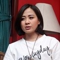 Astrid Luncurkan Single Terbarunya 'Terpukau'