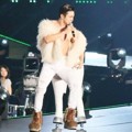 Penampilan Solo Siwon Kenakan Kostum Kuda