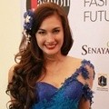 Nadine Chandrawinata Hadiri Jakarta Fashion Week