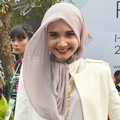 Zaskia Sungkar Hadiri Jakarta Fashion Week 2015