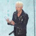 Taeyang Big Bang Raih Piala Best Song of the Year