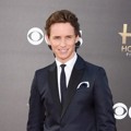 Eddie Redmayne di Red Carpet Hollywood Film Awards 2014