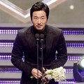 Ryu Seung Soo Raih Piala Male Supporting Actor Award