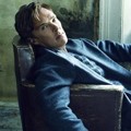 Pose Santai Benedict Cumberbatch di Majalah Elle Inggris Edisi Desember 2014