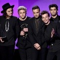 One Direction Raih Penghargaan Artist of the Year