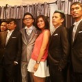 Para Personil NOAH Temani David dan Gracia Indri Lakukan Fitting Baju Penangantin