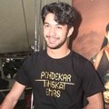 Reza Rahadian di Jumpa Pers 'Pendekar Tongkat Emas'