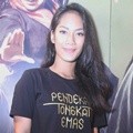 Tara Basro Ditemui Saat Jumpa Pers 'Pendekar Tongkat Emas'