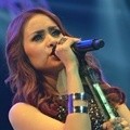 Momo Geisha Tampil di Jakarta Music Festival 2014