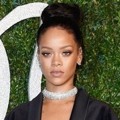 Rihanna Hadir di British Fashion Awards 2014