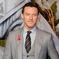 Luke Evans Hadir di Premiere 'The Hobbit: The Battle of the Five Armies'