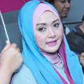 Eddies Adelia Saat Keluar dari Rutan Pondok Bambu