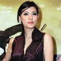 Olga Lydia Hadiri Gala Premier 'Pendekar Tongkat Emas'