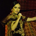 Zaskia Gotik di Acara '13 Karya Gemilang Transmedia'