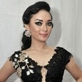 Zaskia Hadir di MNCTV Dangdut Awards 2014