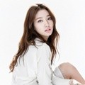 Park Shin Hye di Majalah Cine21 Vol. 982