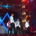 EXO Tampil Nyanyikan Lagu 'Overdose'