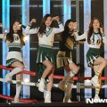 Red Velvet Saat Tampil Nyanyikan Lagu 'Happiness'