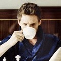 Eddie Redmayne di The Mr. Porter Post Edisi November/Desember 2014